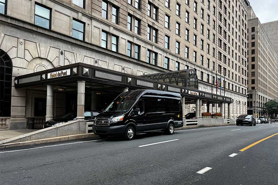 hotel-dupont-transit-van_900x600